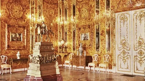 Hunting Russia's fabled Amber Room